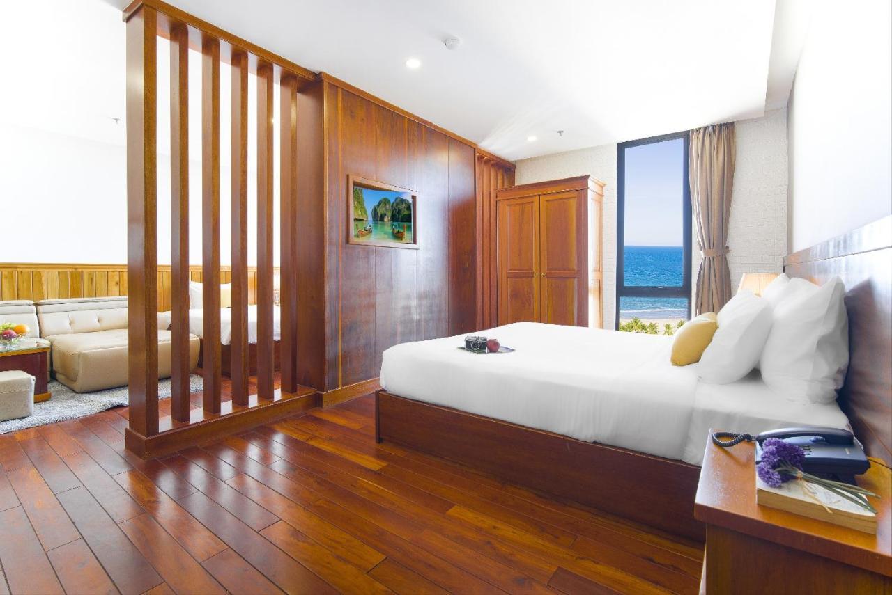 Sunny Ocean Hotel & Spa Da Nang Exterior photo