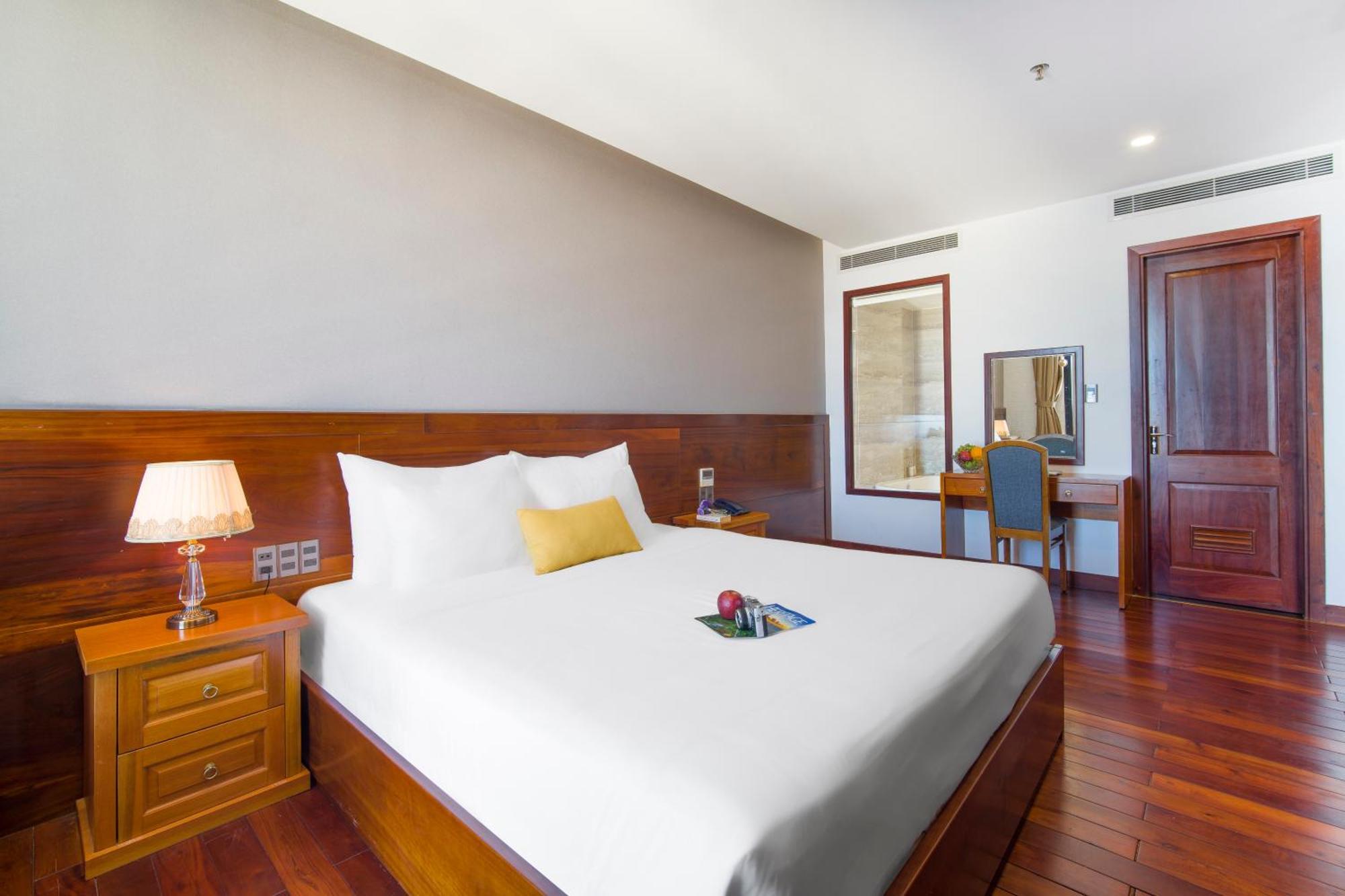 Sunny Ocean Hotel & Spa Da Nang Room photo