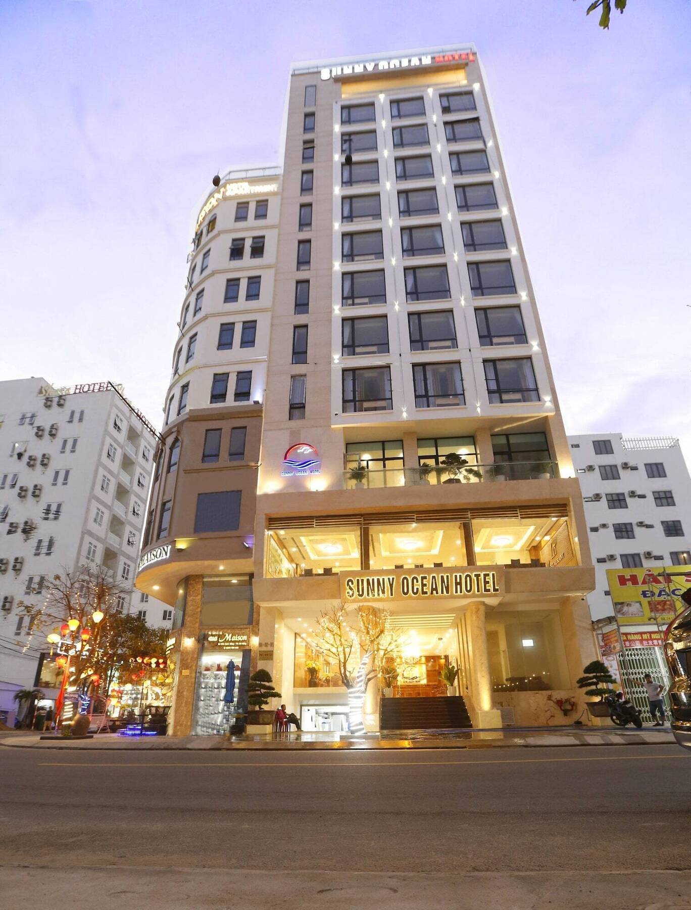 Sunny Ocean Hotel & Spa Da Nang Exterior photo